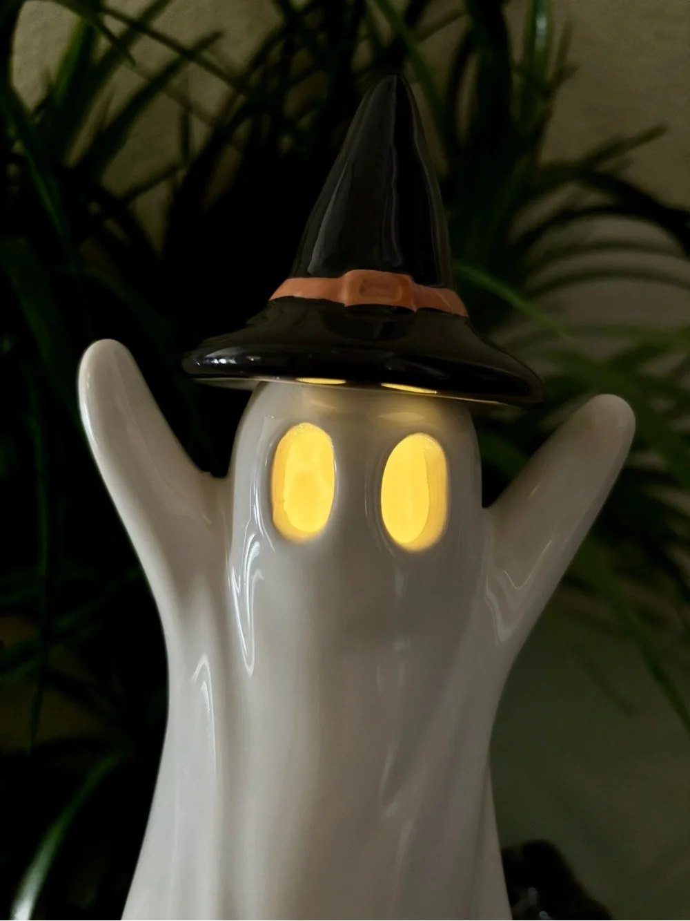 Ceramic White LED Ghost Night Light/Home Accent With Black Witch Hat
